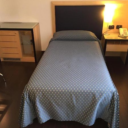 Luxury Rooms Padova Station Buitenkant foto